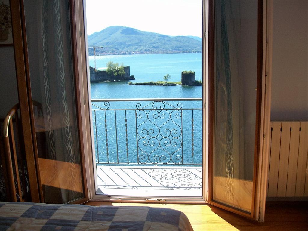 Casa Ai Castelli Apartment Канобио Екстериор снимка
